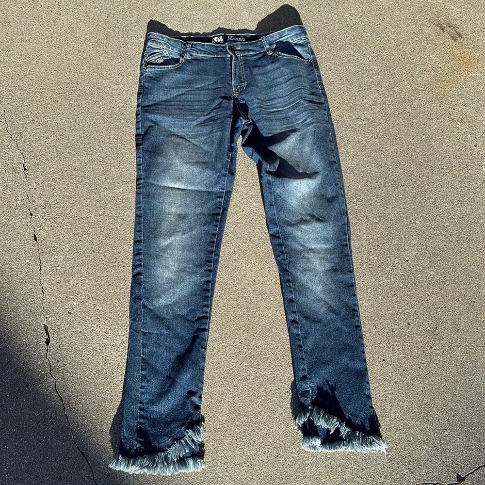 Blue Jeans 5 pocket, Zip Down Fly, straight leg fringed hem